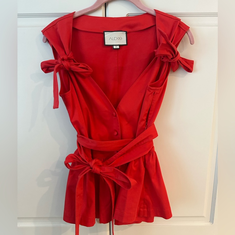 Alexis Red Sleeveless Peplum Blouse with Tie Front SZ-Medium - Picture 1 of 6